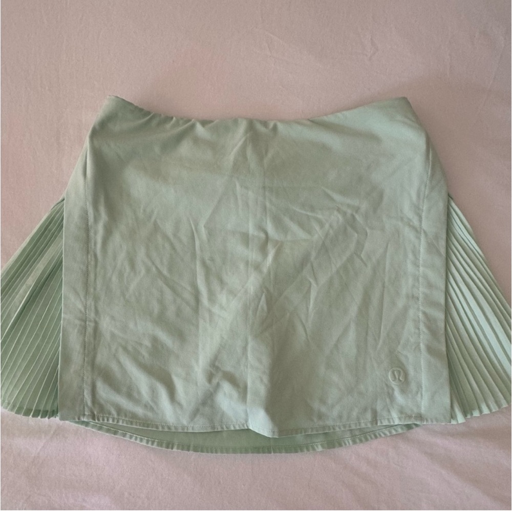 Lululemon pickleball tennis golf skirt 6 regular